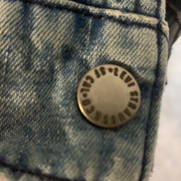 Levi’s Jean jacket - Picture 7 of 7